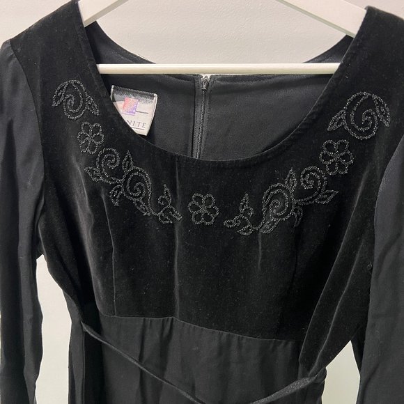 Vintage Long Sleeve Black Dress with Velvet and Embroidery - Picture 2 of 6